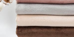 What is velveteen?  What are the advantages and disadvantages of velvet cloth?