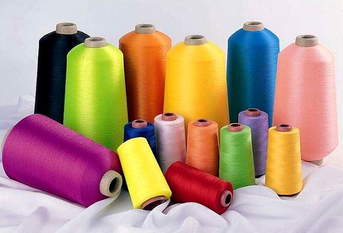 What kind of fabric is rayonne? What are the characteristics of rayonne fabric?